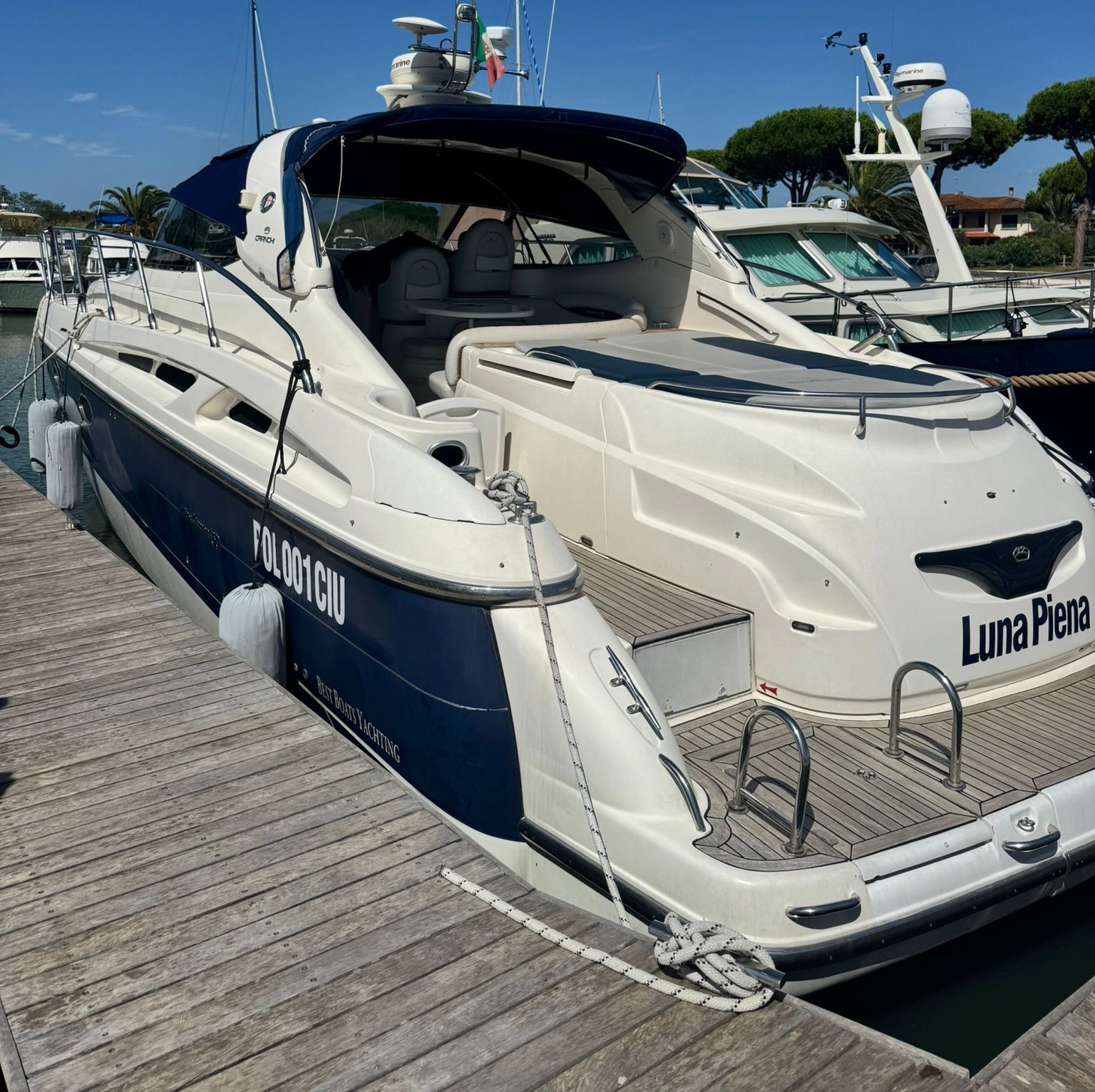 Cranchi Mediterranee 50 + 2x715 hp Volvo Penta<br><a href=dettaglio.aspx?Id=246 >VAI ALLA SCHEDA</a>